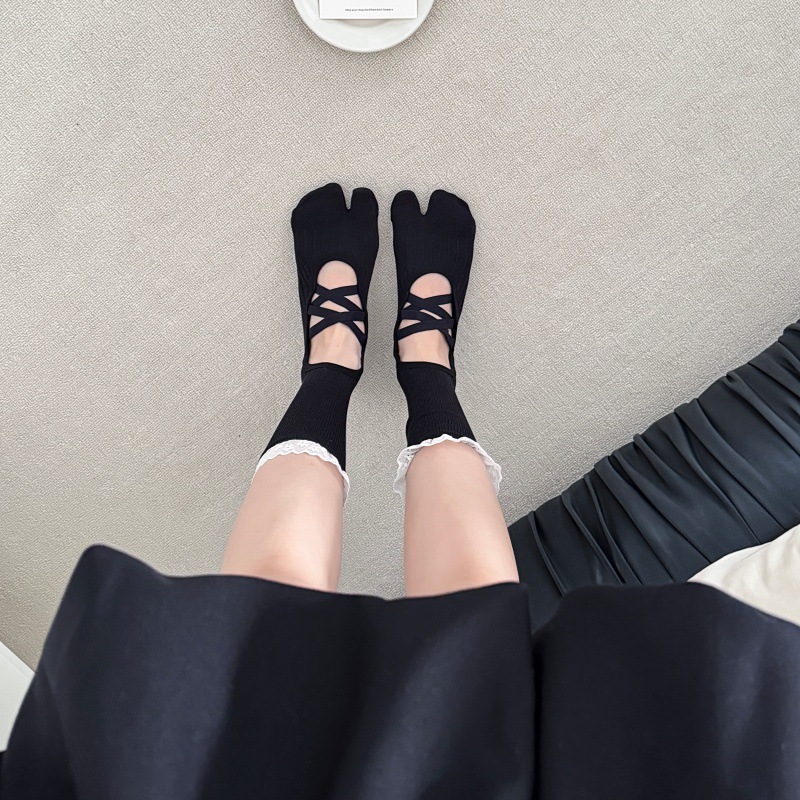 Lace Trim Split Toe Yoga Socks - огляд і ціна Toe Sock Split